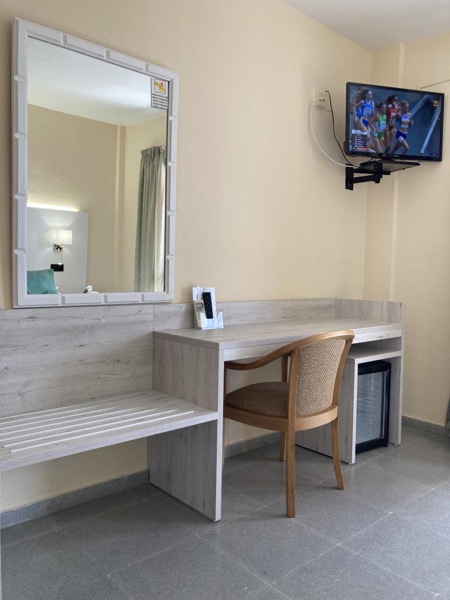 Hotel Sancho III Alcossebre Екстериор снимка